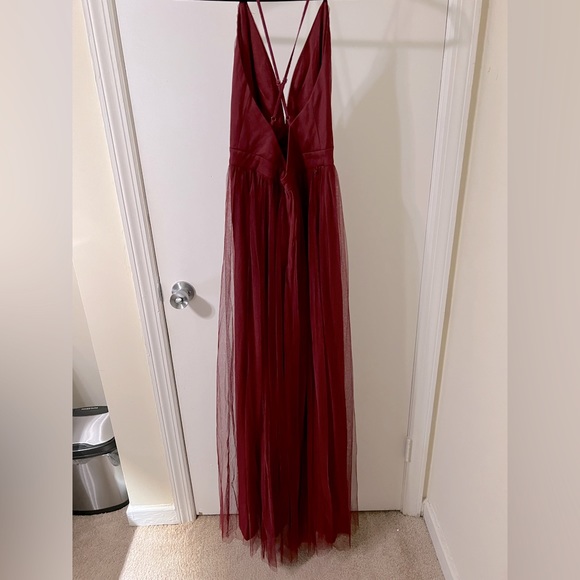 Lulu’s Prom Rare Beauty Burgundy Tulle Backless Maxi Dress size S - Picture 8 of 9